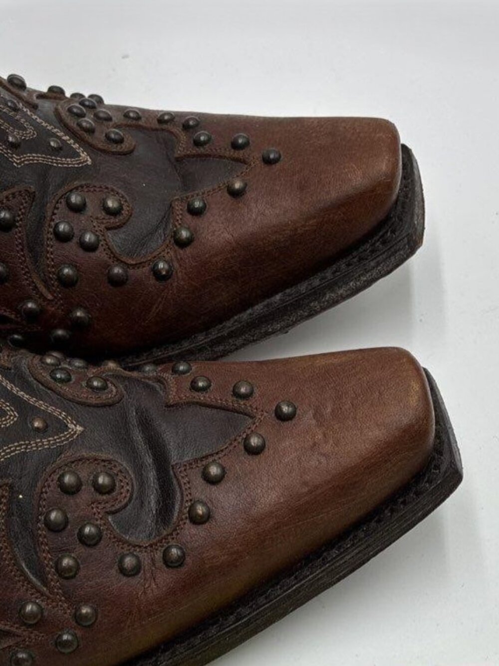 Old Gringo Raelene Boots Studded everywhere, Brown to dark brown, snip toe sz8.5 - Picture 6 of 9